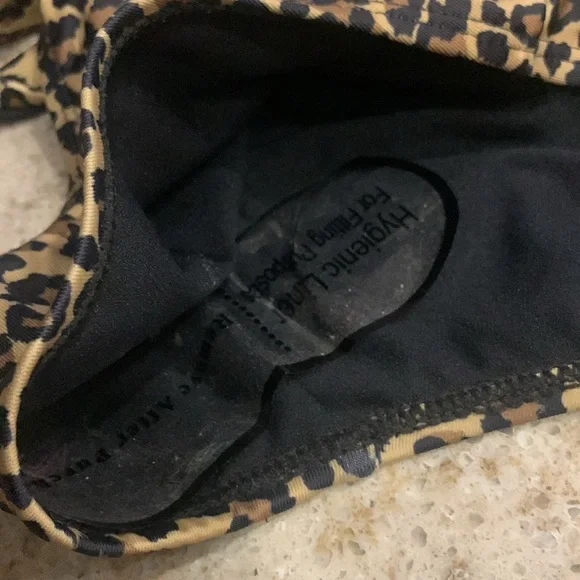 NWOT Nicole Miller Animal Print Convertible One-Piece Swimsuit Size Medium - Picture 10 of 10